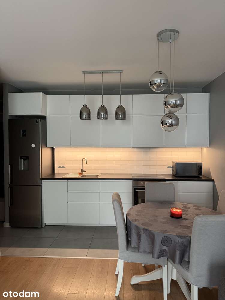 WYJĄTKOWY 3-POKOJOWY APARTAMENT 59 m² | TV 65" | BEZPOŚREDNIO