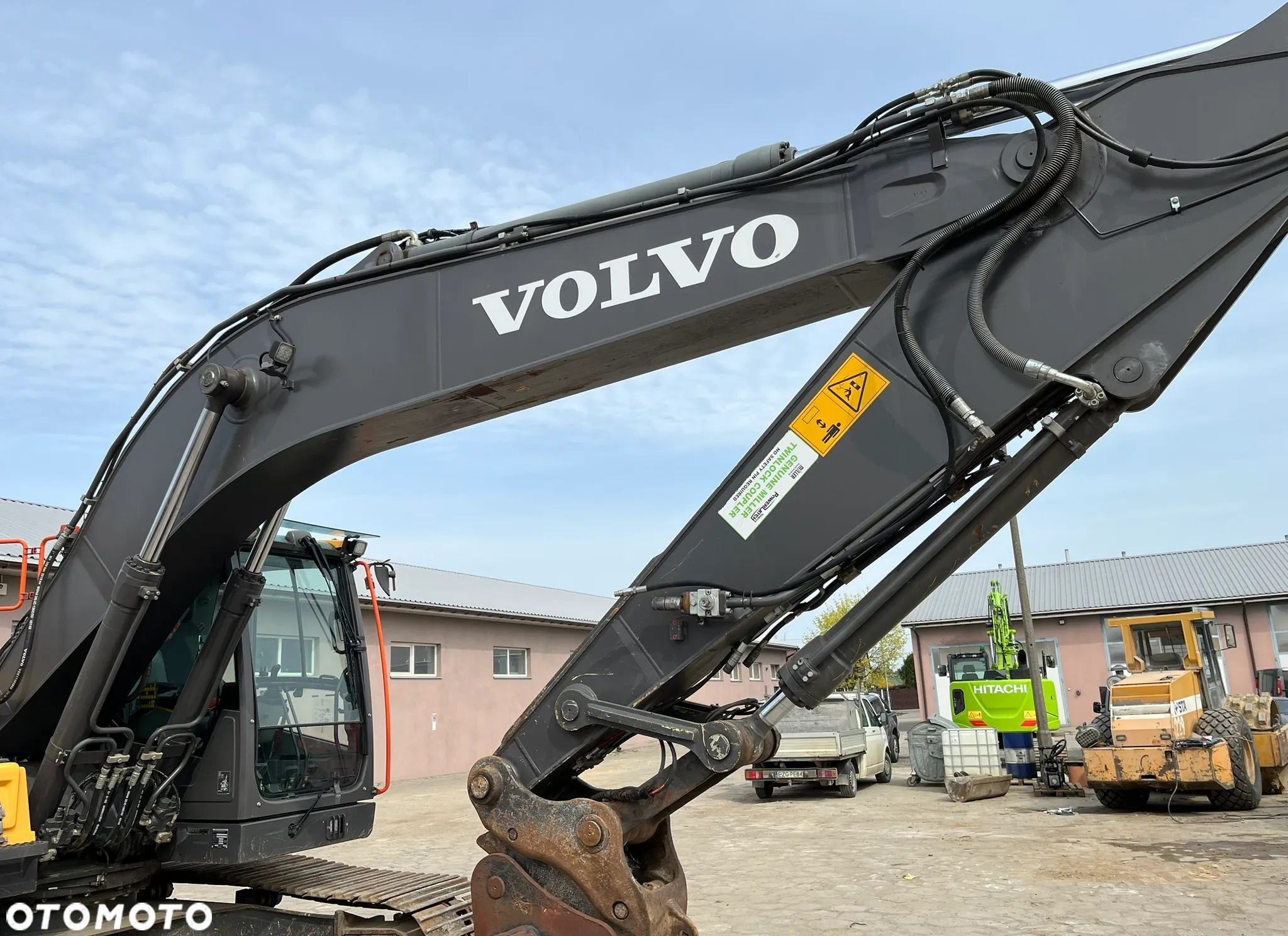 Volvo EC220EL - 12