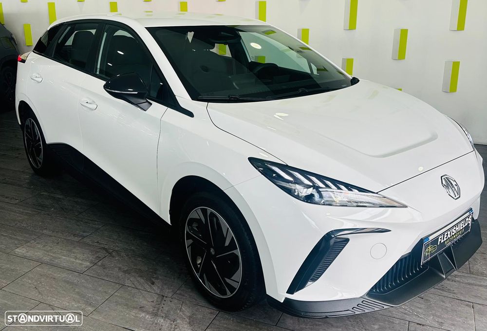 MG MG4 Luxury 49 kWh - 1
