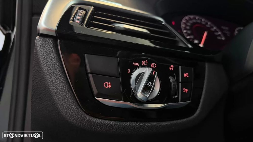 BMW 620 Gran Turismo d xDrive Pack M - 27