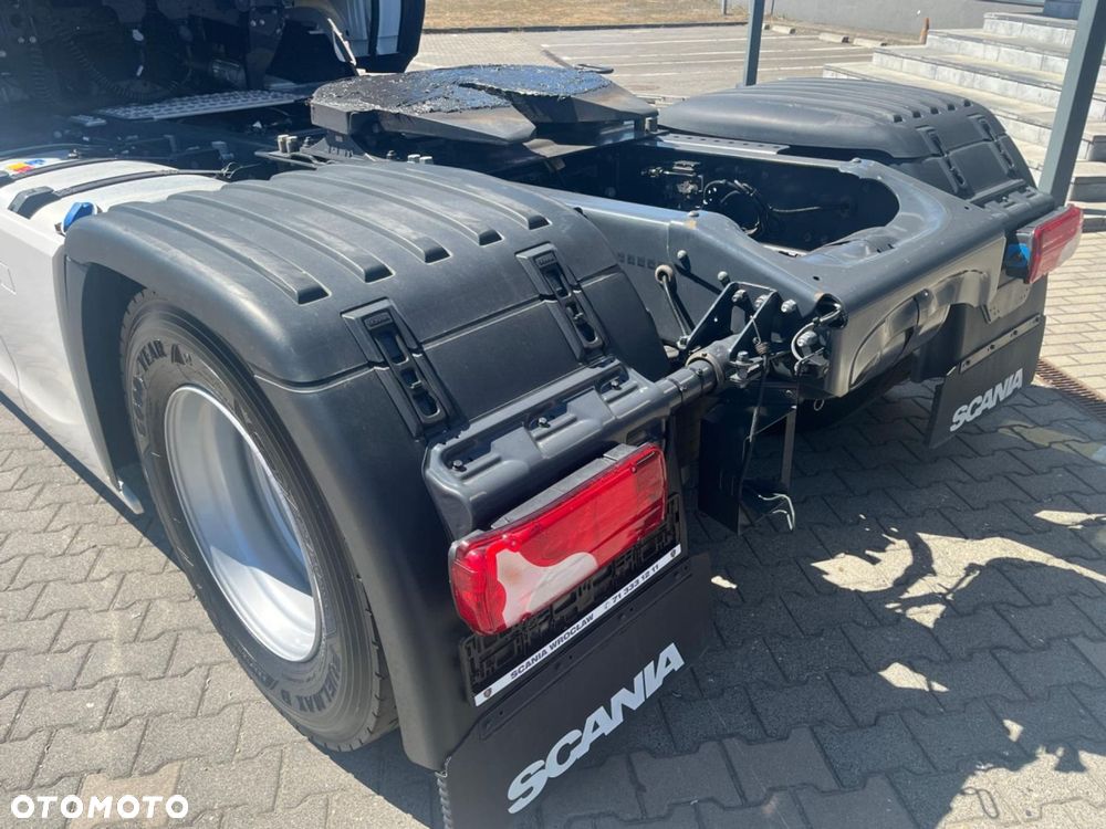 Scania R 460 A4x2NA Zawieszenie tył 4 poduszki - 7