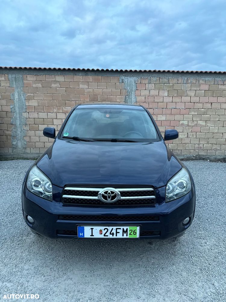 Toyota RAV4 2.2 D-CAT 4x4 Executive - 1