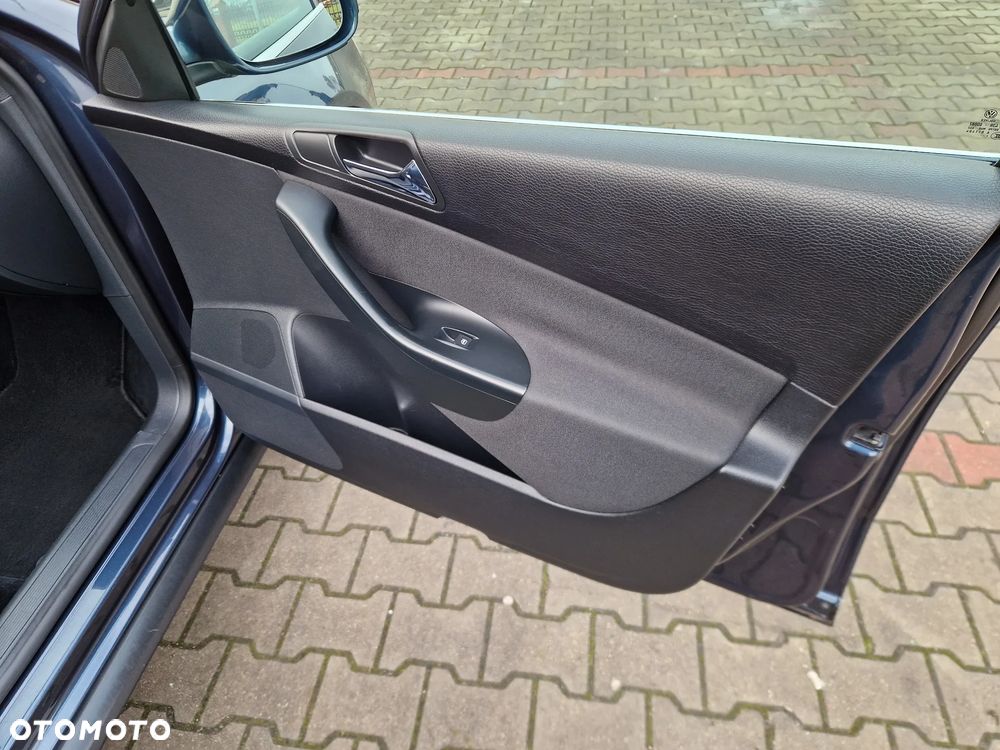 Volkswagen Passat 1.9 TDI Comfortline - 17