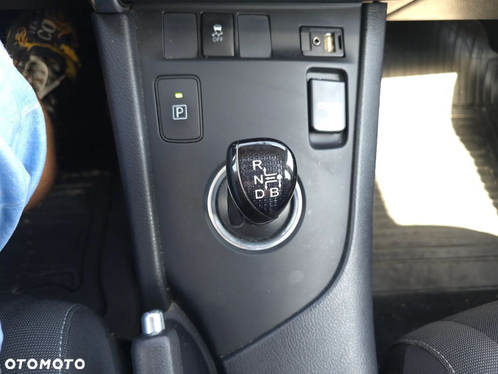 Toyota Auris 1.8 VVT-i Hybrid Automatik Edition - 29