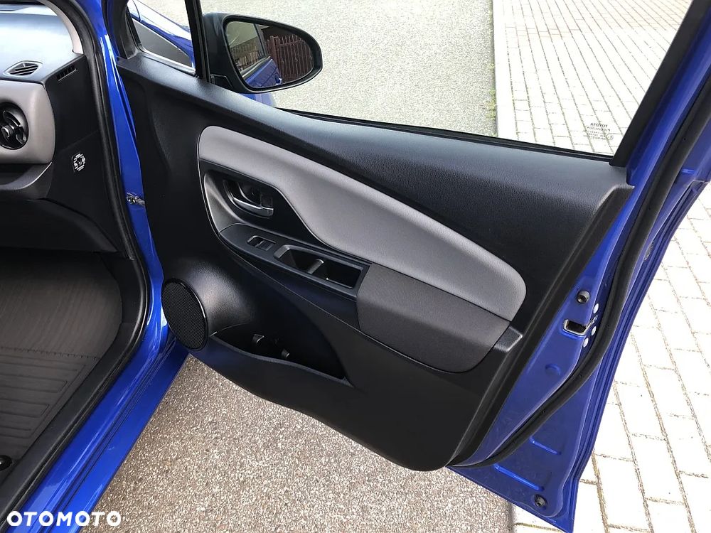 Toyota Yaris 1.5 Premium - 38