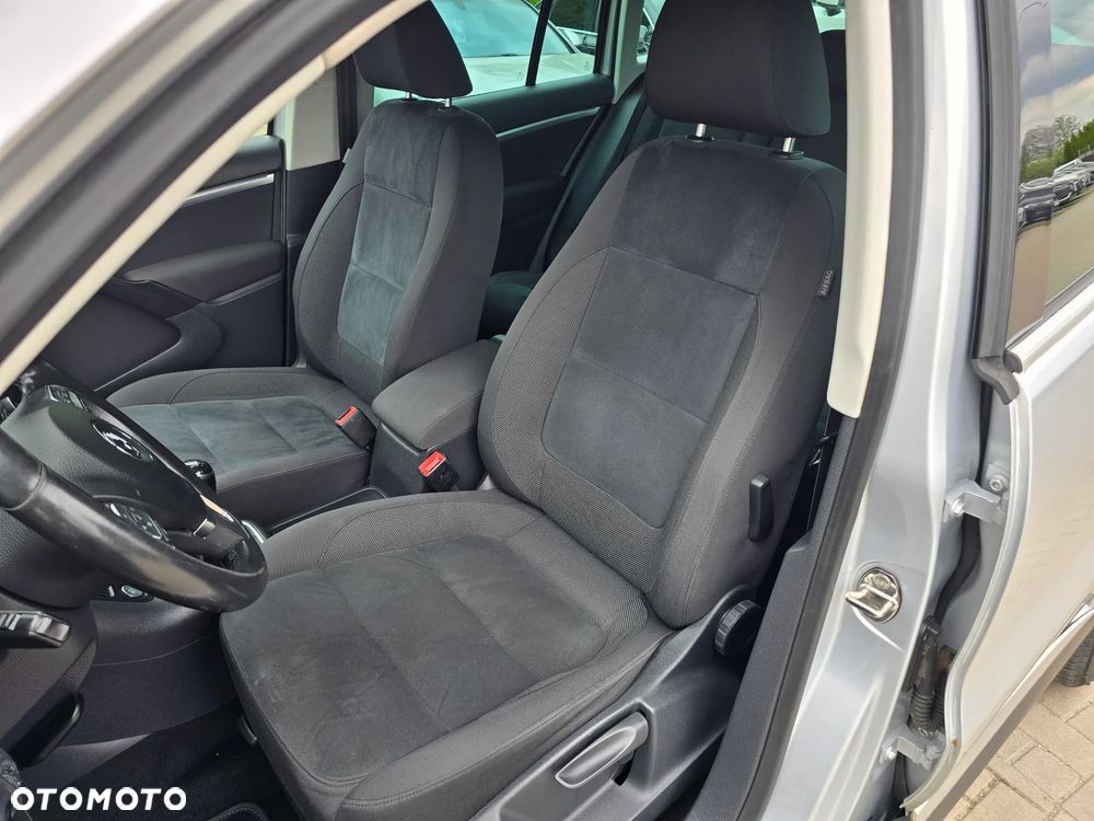 Volkswagen Tiguan - 12