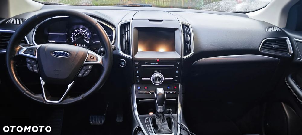 Ford Edge - 6