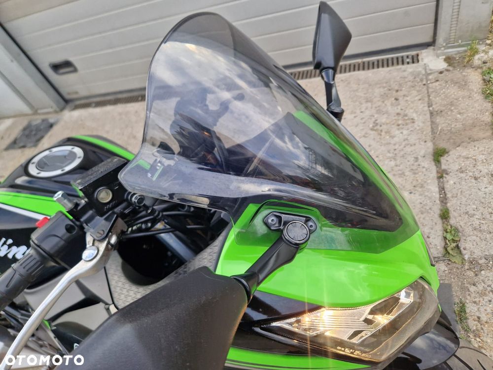 Kawasaki Ninja 300 ABS - 11