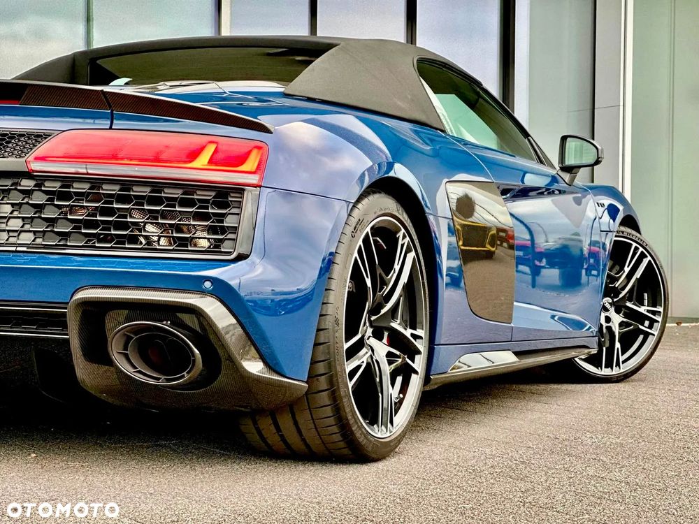 Audi R8 Spyder - 11