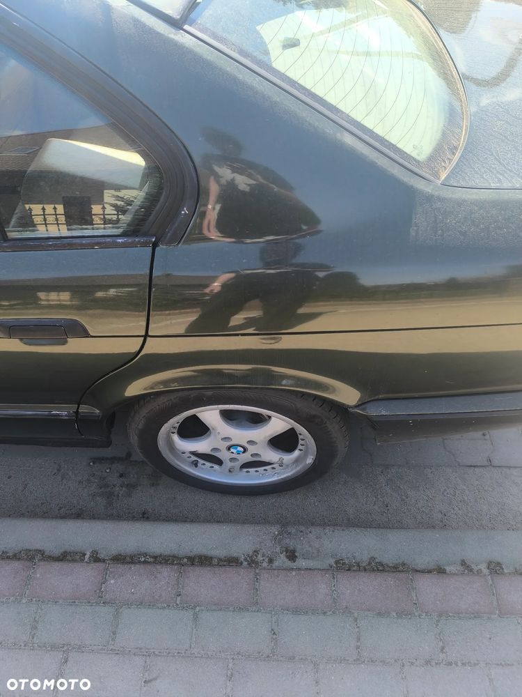 BMW Seria 5 520i - 27