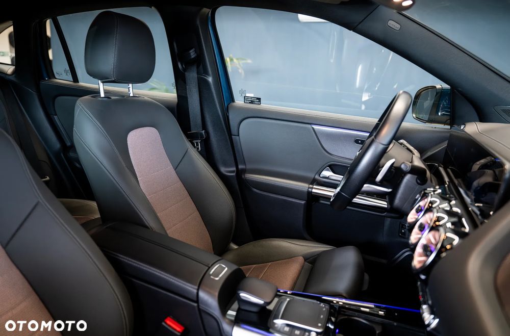 Mercedes-Benz EQA 250 66.5kWh Electric Art - 35