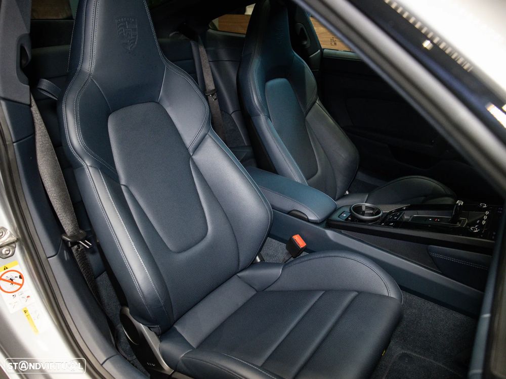 Porsche 911 (992) Carrera 4S PDK - 43