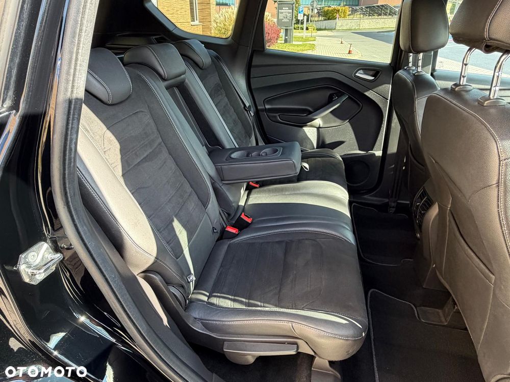 Ford Kuga 2.0 TDCi 4x4 ST-Line - 19