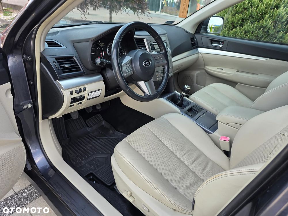 Subaru Outback - 9