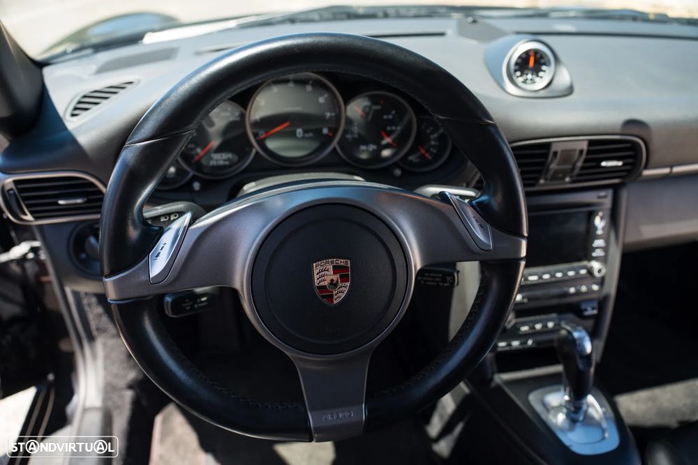 Porsche 911 (997) Carrera PDK - 32