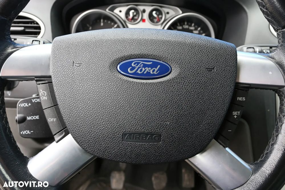 Ford Focus 1.6 TDCI Ambiente - 14