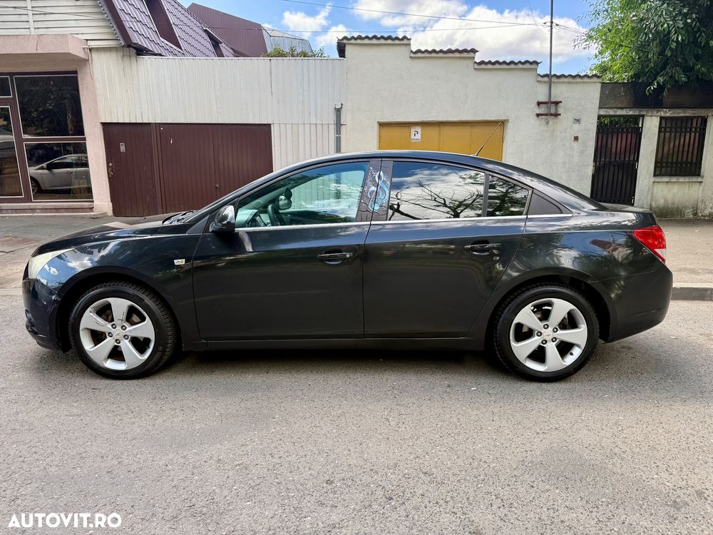 Chevrolet Cruze 1.8 Ecotec LT - 4