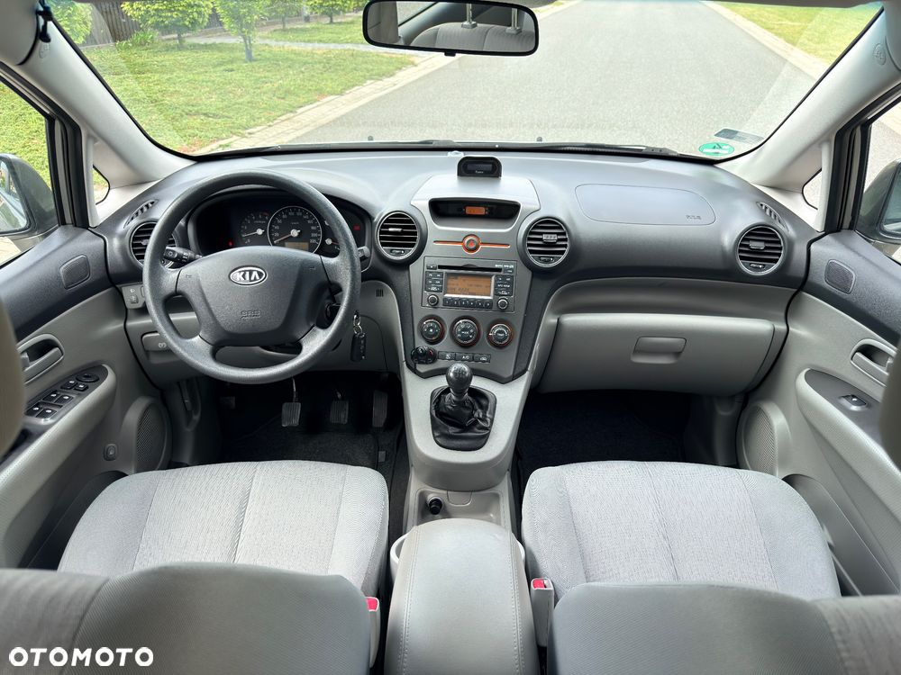 Kia Carens 1.7 CRDi 115 Fifa World Cup Edition - 8