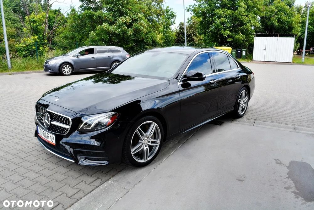 Mercedes-Benz Klasa E 300 9G-TRONIC AMG Line - 15
