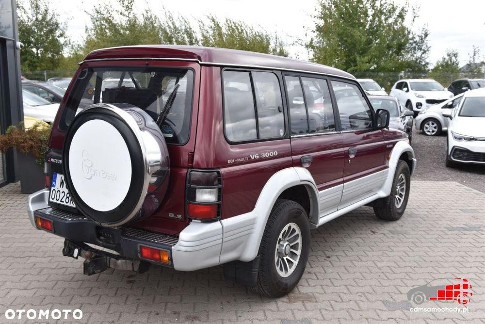 Mitsubishi Pajero - 10