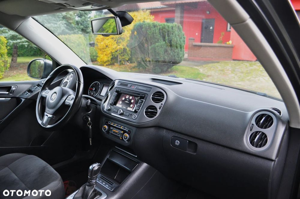 Volkswagen Tiguan 2.0 TDI DPF 4Motion BlueMotion Technology DSG Exclusive - 24