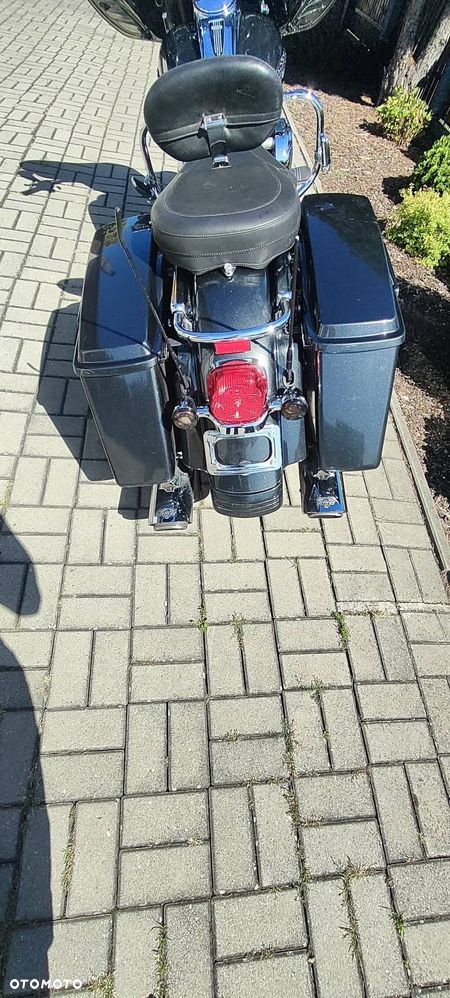 Harley-Davidson Touring Street Glide - 12