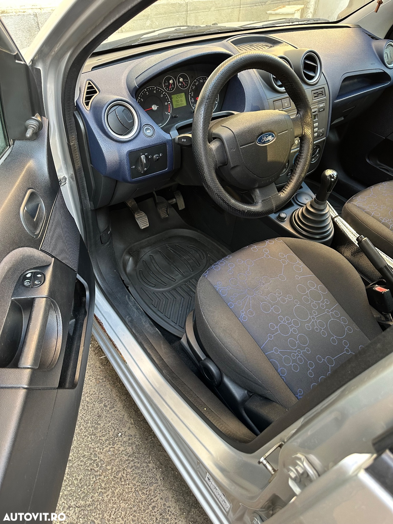 Ford Fiesta - 7
