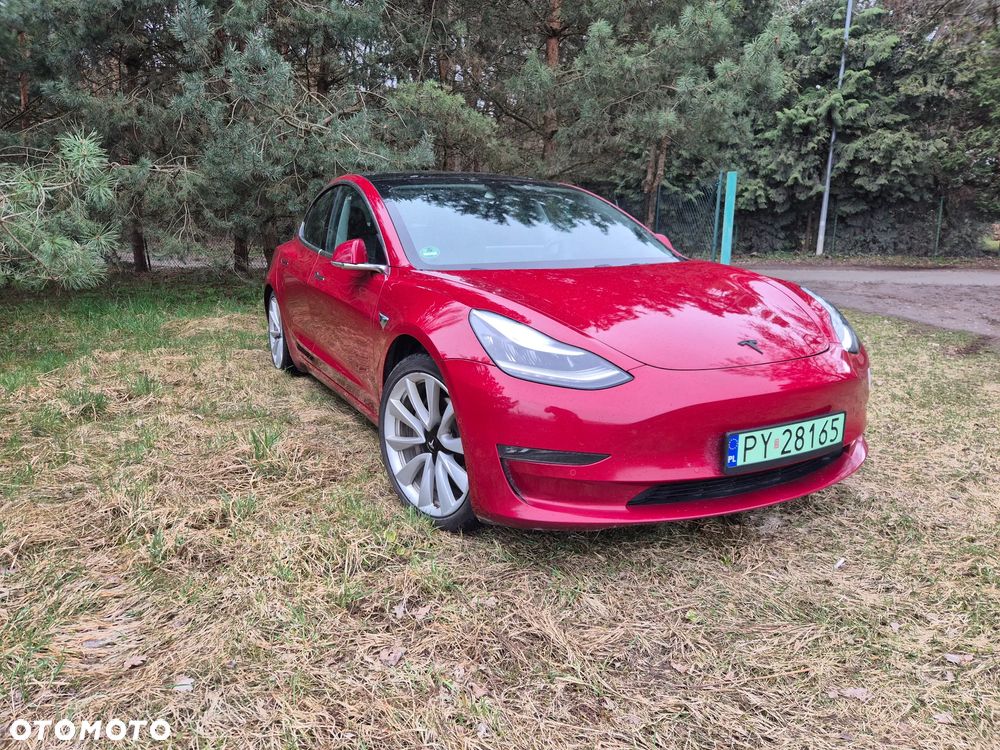Tesla Model 3 - 1