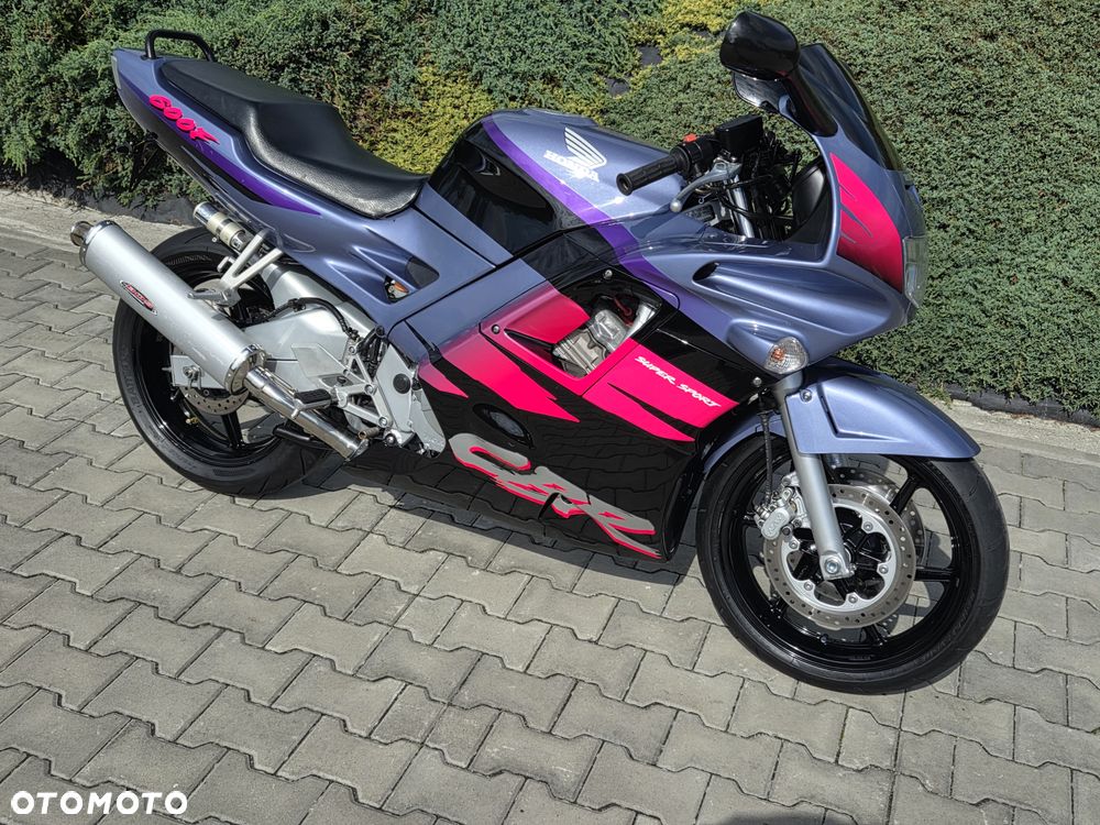 Honda CBR - 12