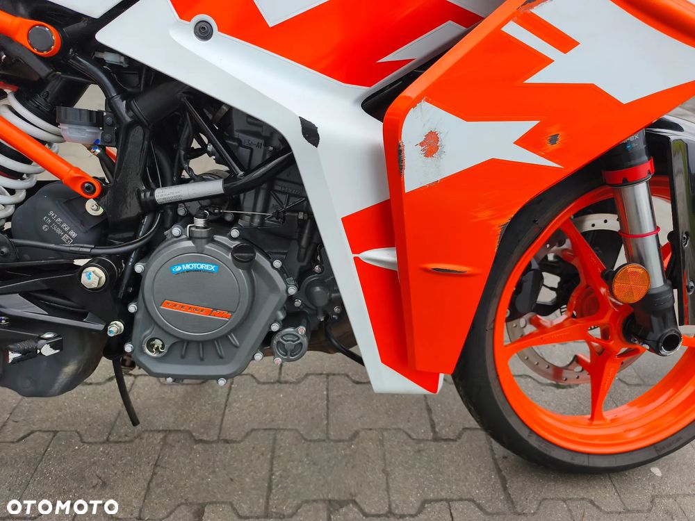 KTM RC 125 - 20