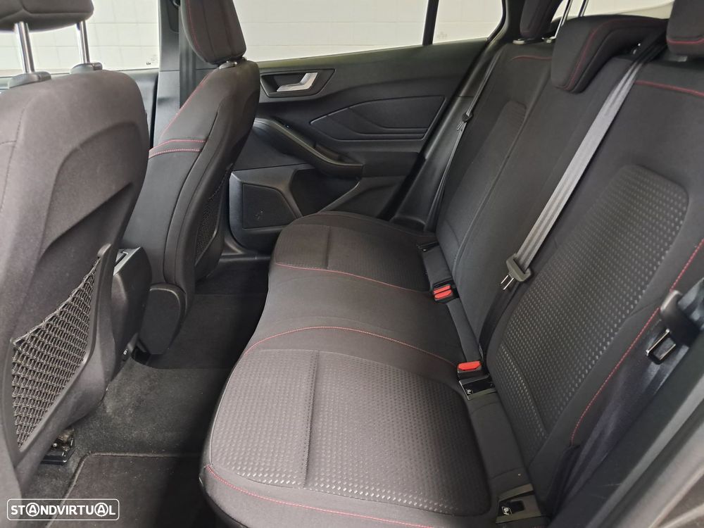 Ford Focus 1.0 SCTi ST-Line - 11