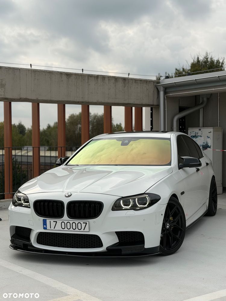 BMW Seria 5 550i xDrive Luxury Line - 1