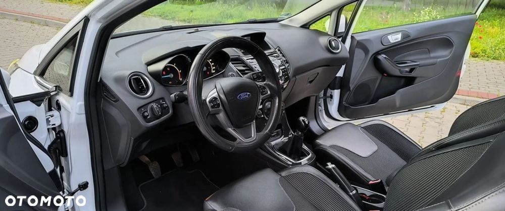 Ford Fiesta 1.6 TDCi DPF Platinium X - 6
