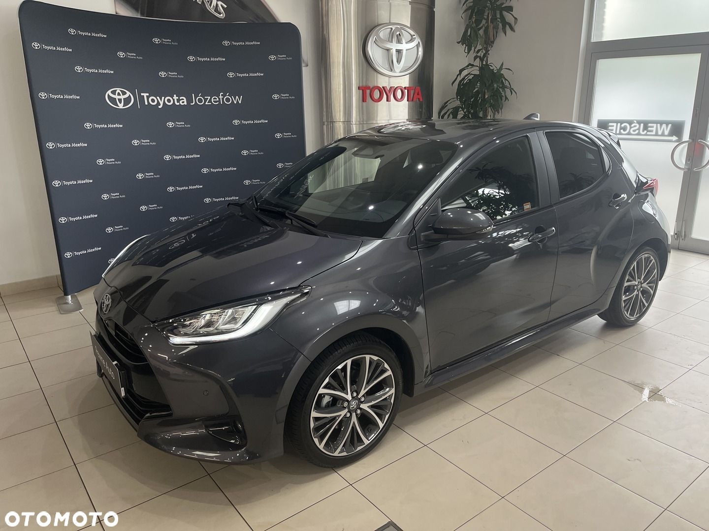 Toyota Yaris - 1