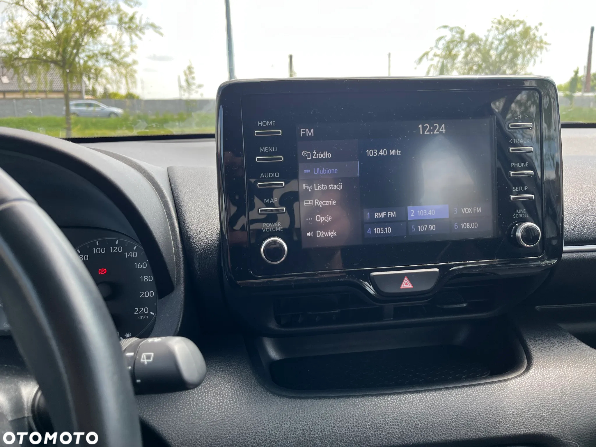 Toyota Yaris - 15