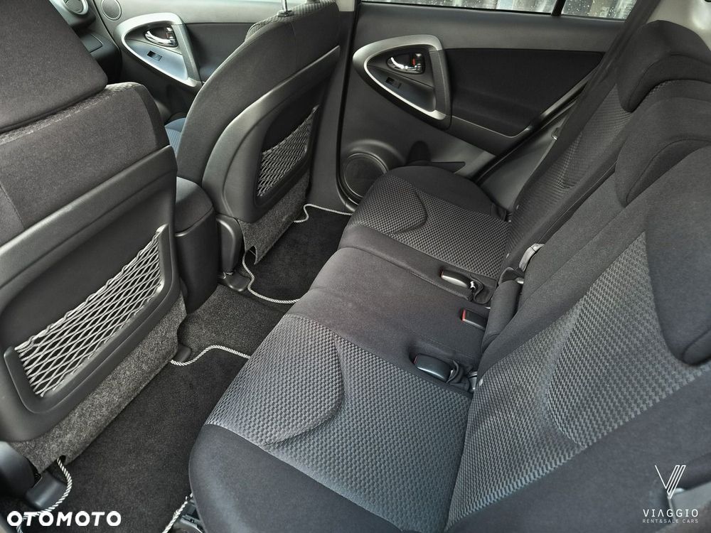 Toyota RAV4 2.0 VVT-i Premium - 20