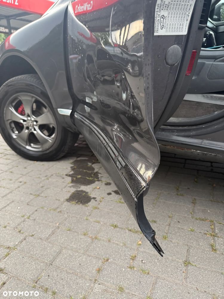 Volkswagen Touareg - 7