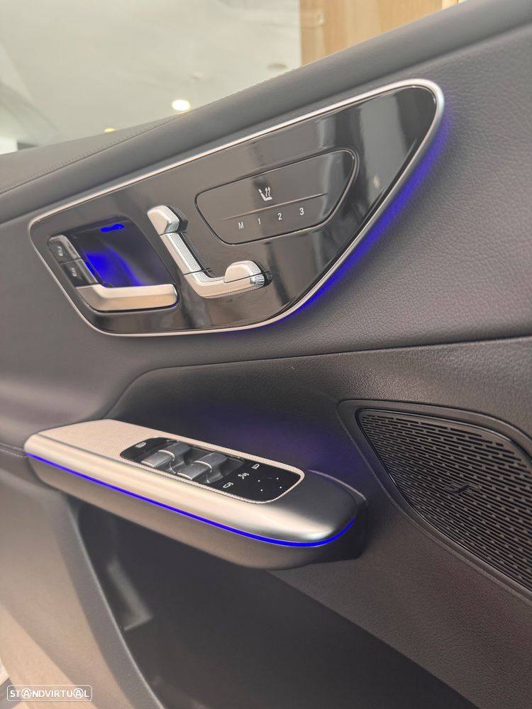 Mercedes-Benz GLC 300 de 4Matic 9G-TRONIC AMG Line Advanced - 12