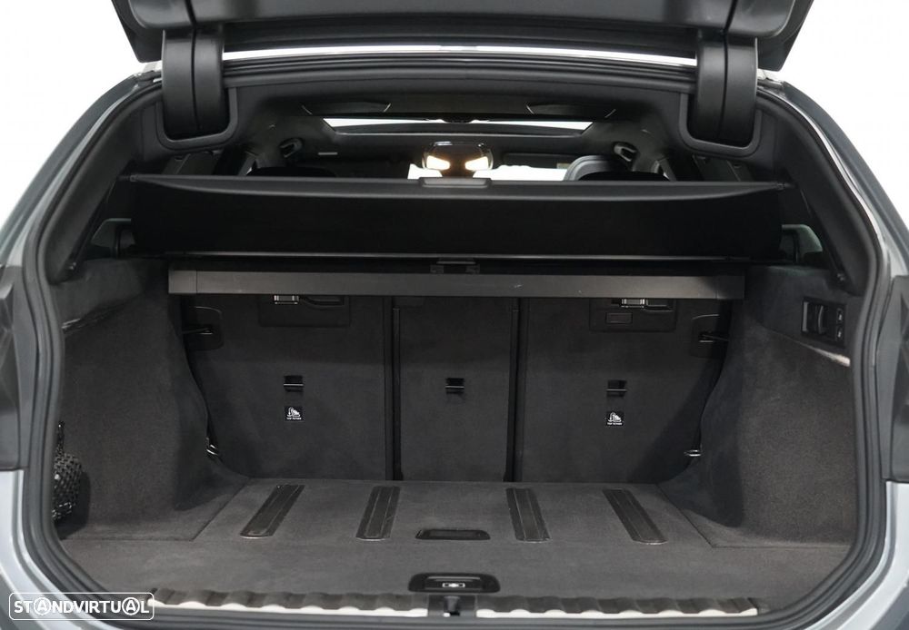 BMW M340 i xDrive Pack Desportivo M Pro Auto - 32