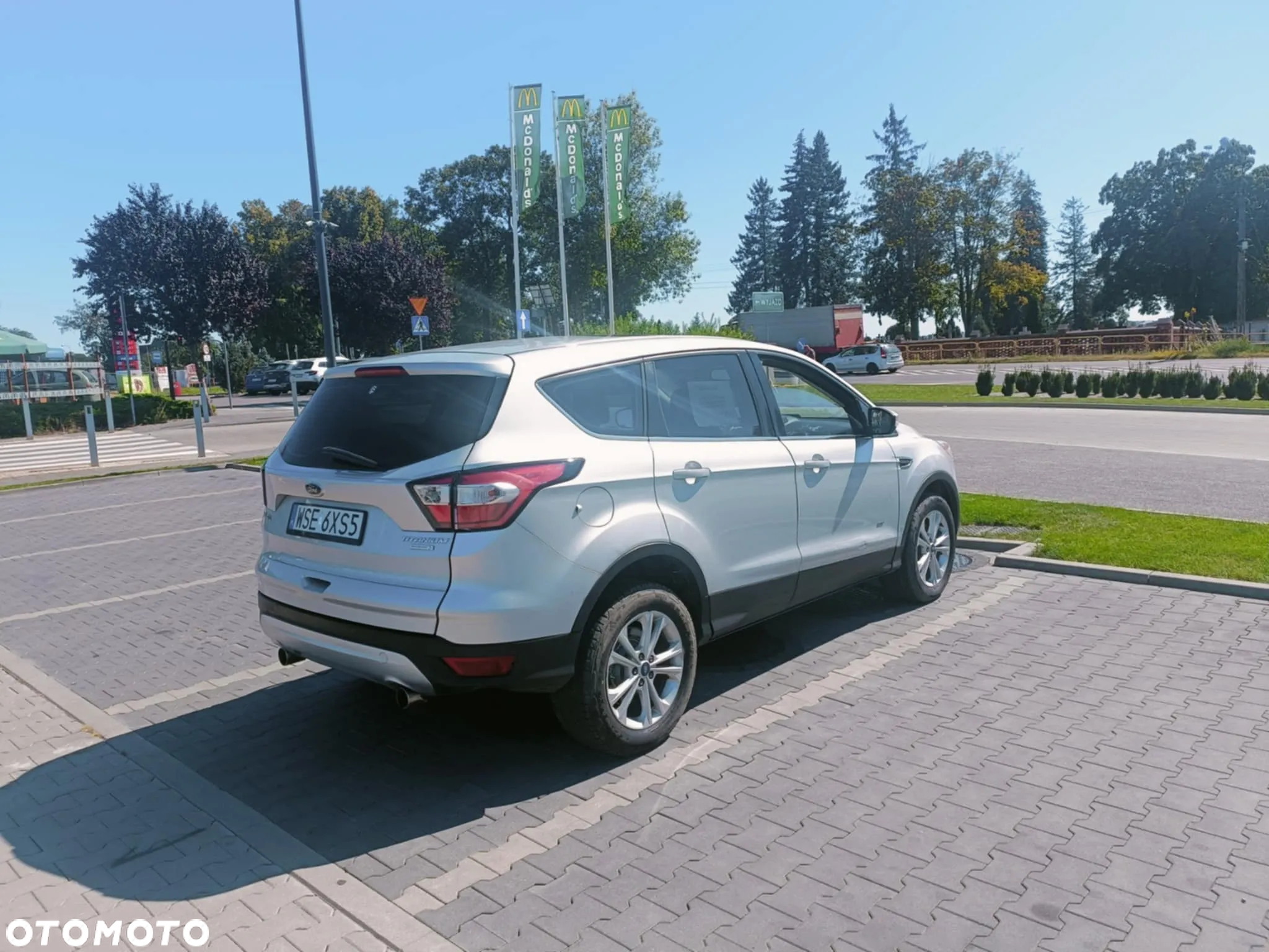 Ford Kuga 1.5 EcoBoost 4x4 Titanium - 4