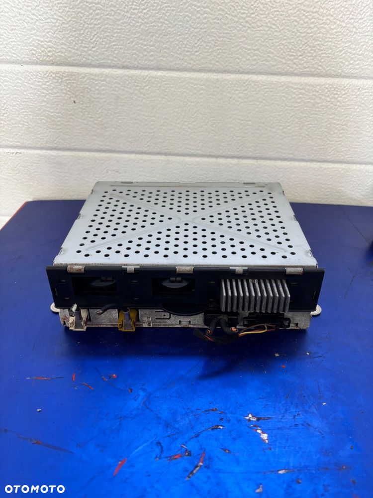 AUDI A8 D3 TUNER STEROWNIK RADIA 4E0035541P - 1