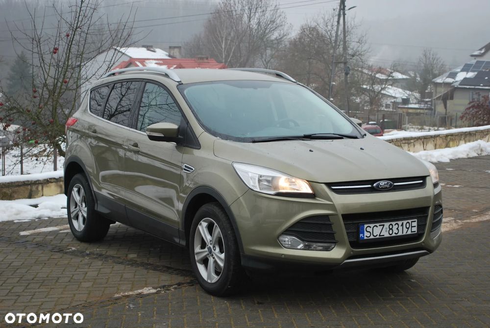 Ford Kuga 2.0 TDCi 2x4 Titanium - 3
