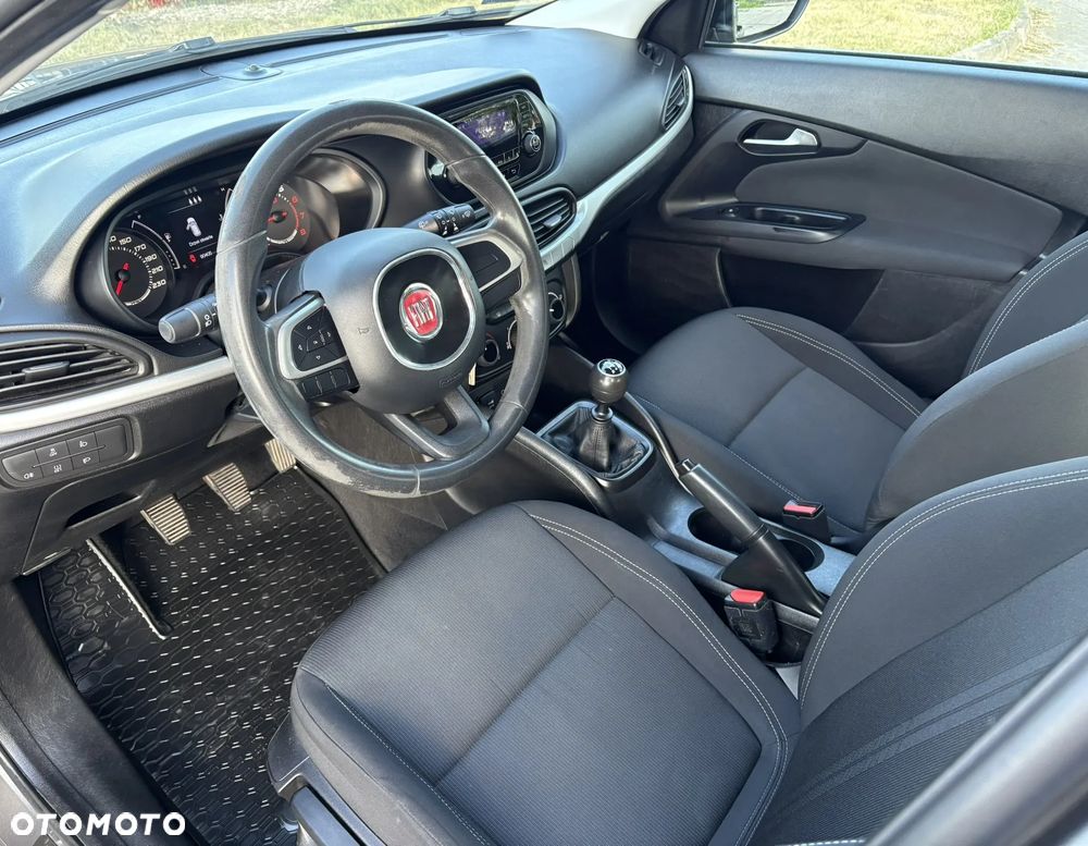 Fiat Tipo 1.4 16v Easy - 10