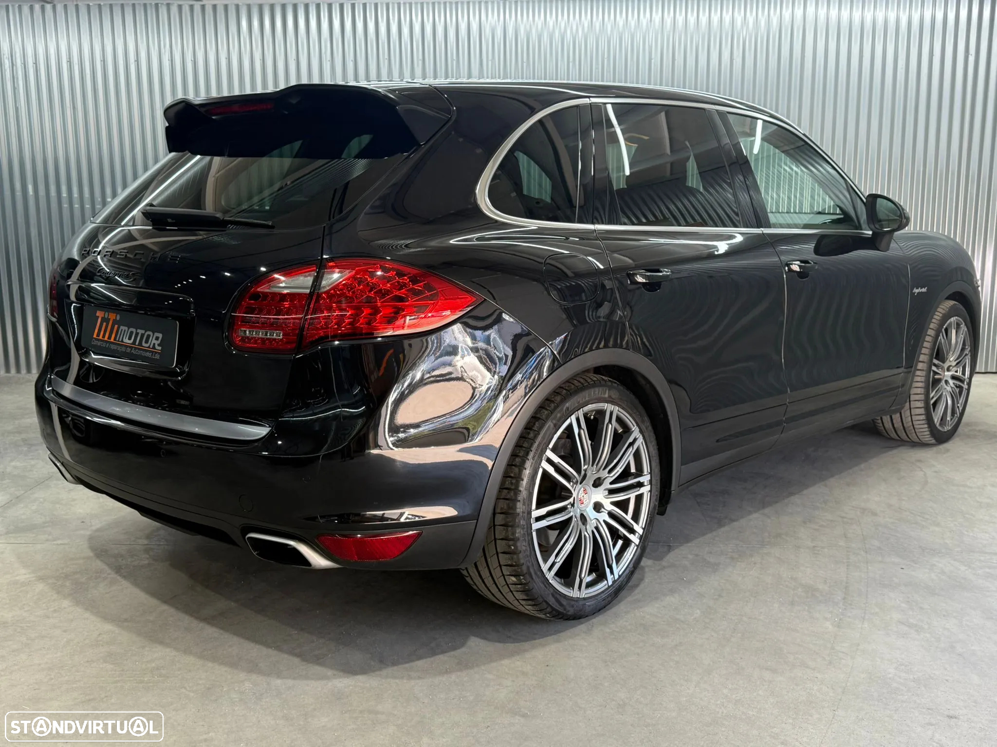 Porsche Cayenne S Hybrid - 4