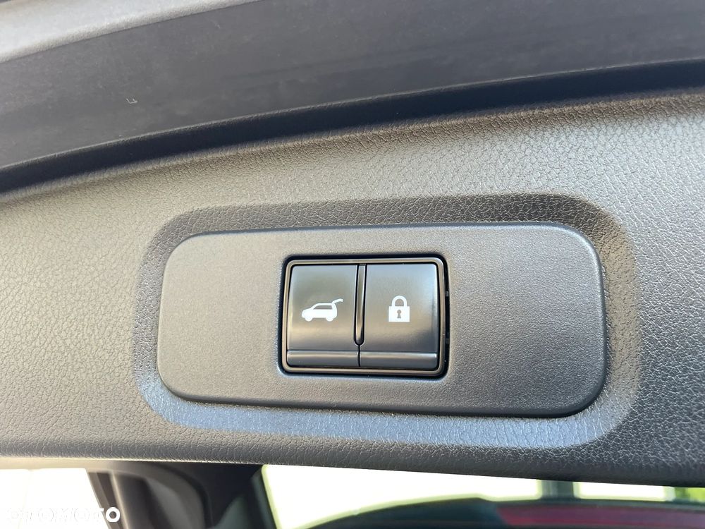Nissan Qashqai 1.3 DIG-T MHEV Xtronic Tekna+ - 33
