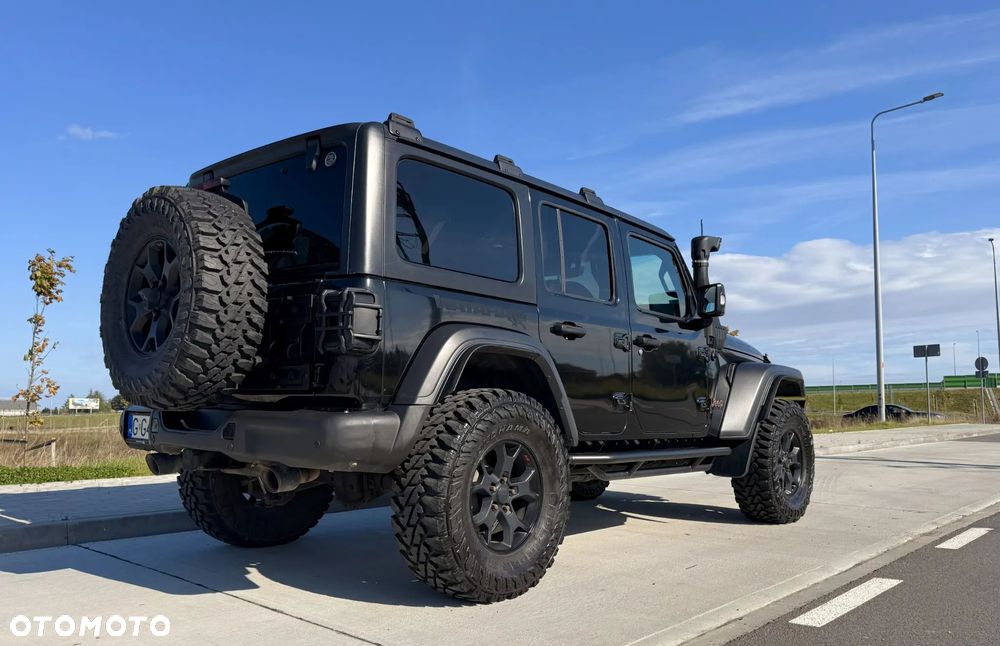 Jeep Wrangler - 8