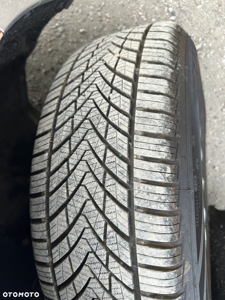 Chrysler Pacifica - 40