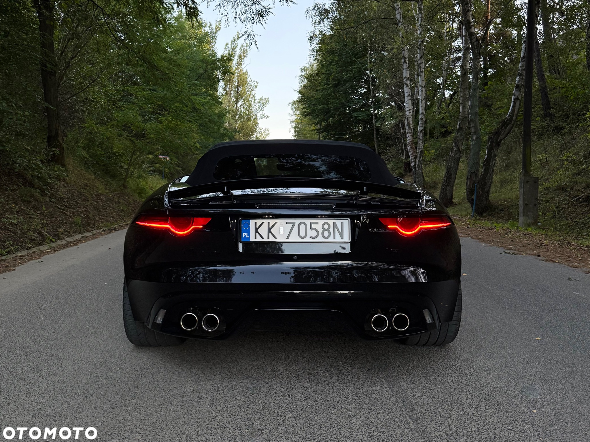 Jaguar F-Type R Cabriolet AWD - 18