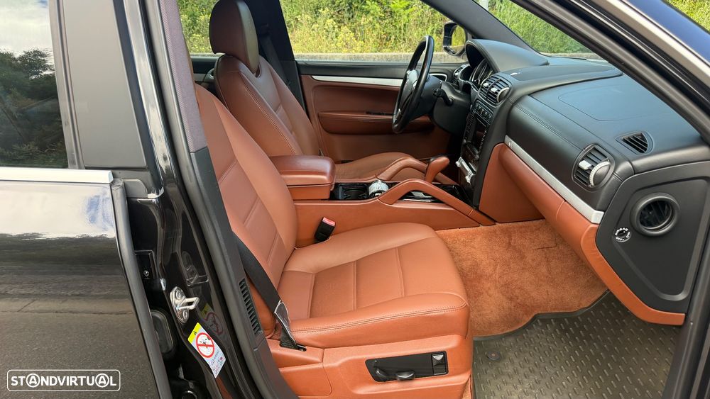 Porsche Cayenne S Tiptronic - 24