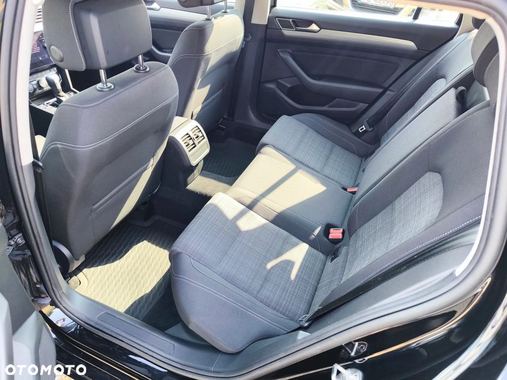 Volkswagen Passat 2.0 TSI Business DSG - 14